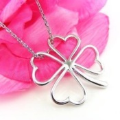 Cheap fashion Necklaces