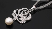 Hollow out rose with pearl pendant double necklace 